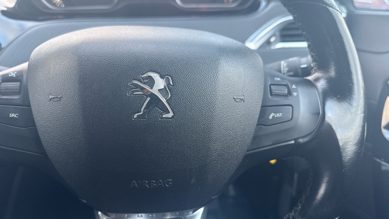 Peugeot 208 1.2 PureTech 82 Allure 5dr Petrol Hatchback